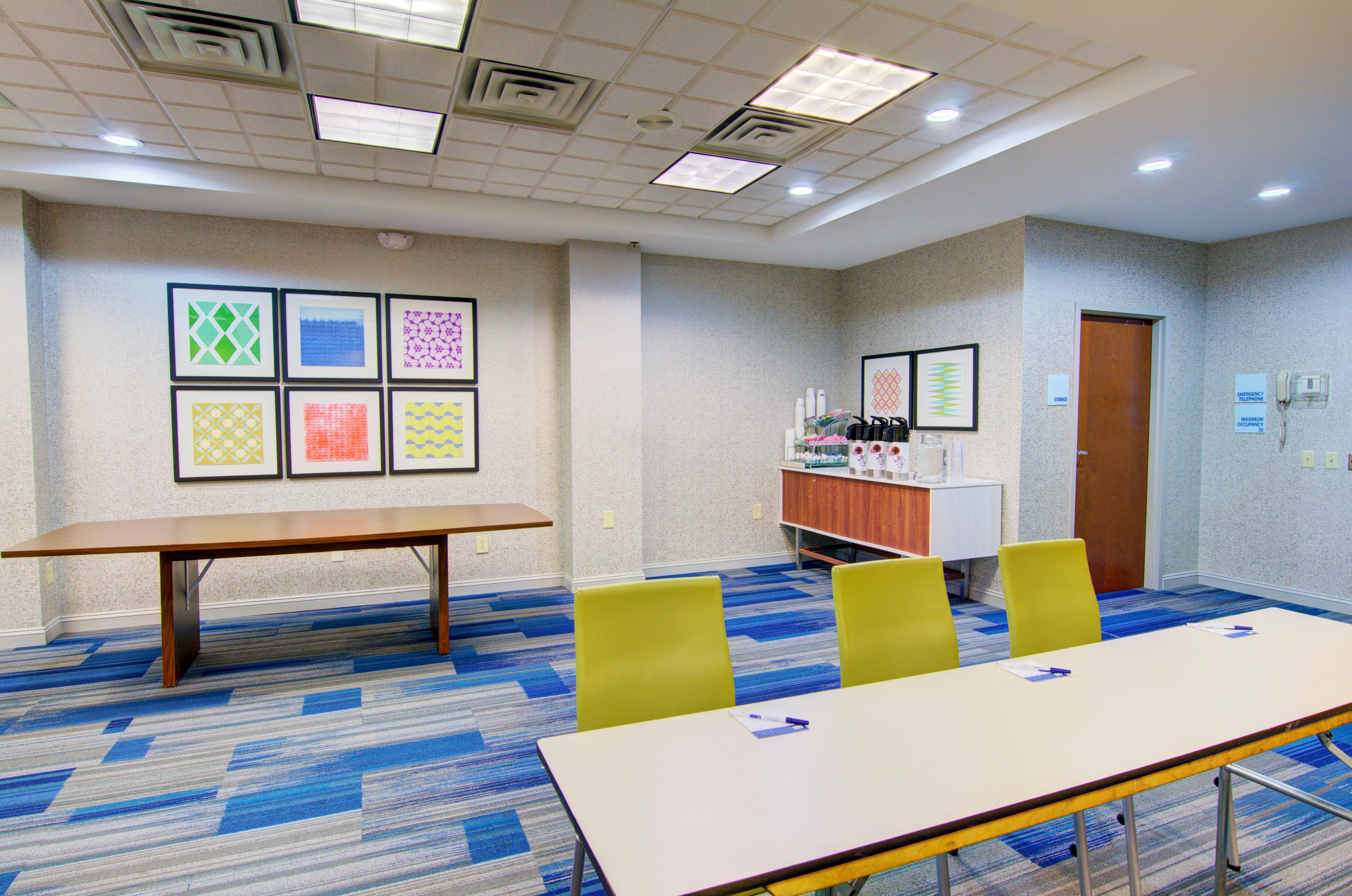 Holiday Inn Express Blacksburg By Ihg מראה חיצוני תמונה
