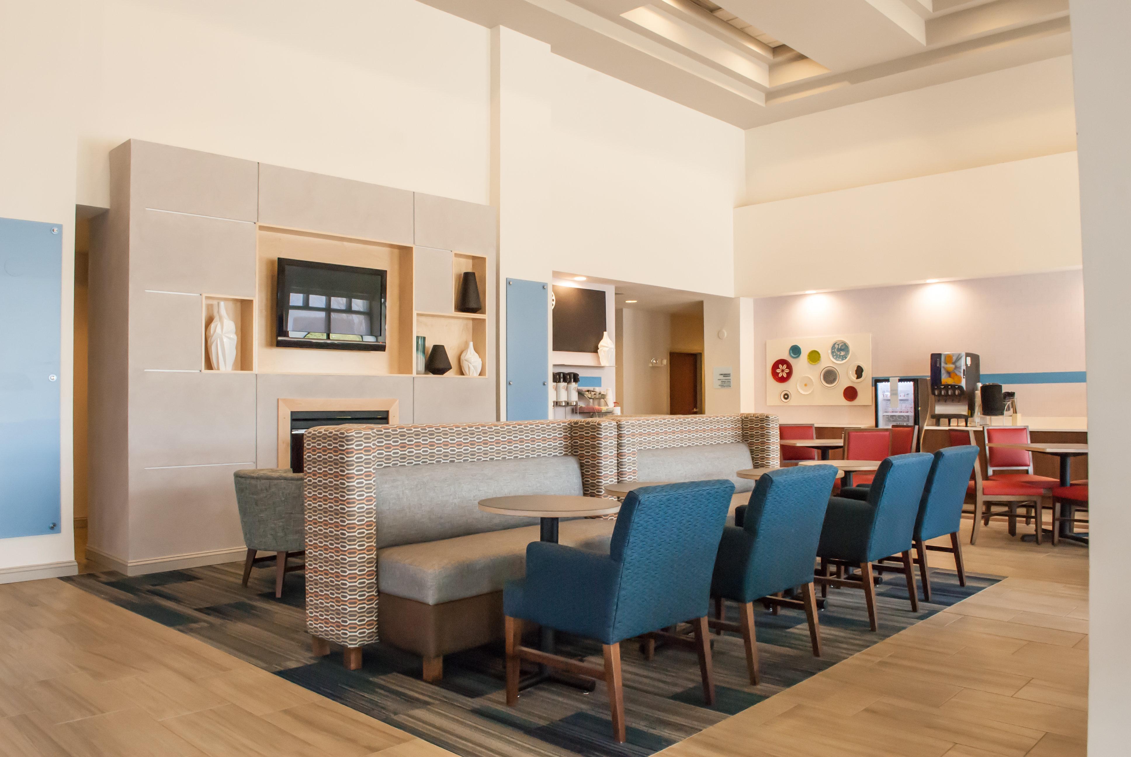 Holiday Inn Express Blacksburg By Ihg מראה חיצוני תמונה