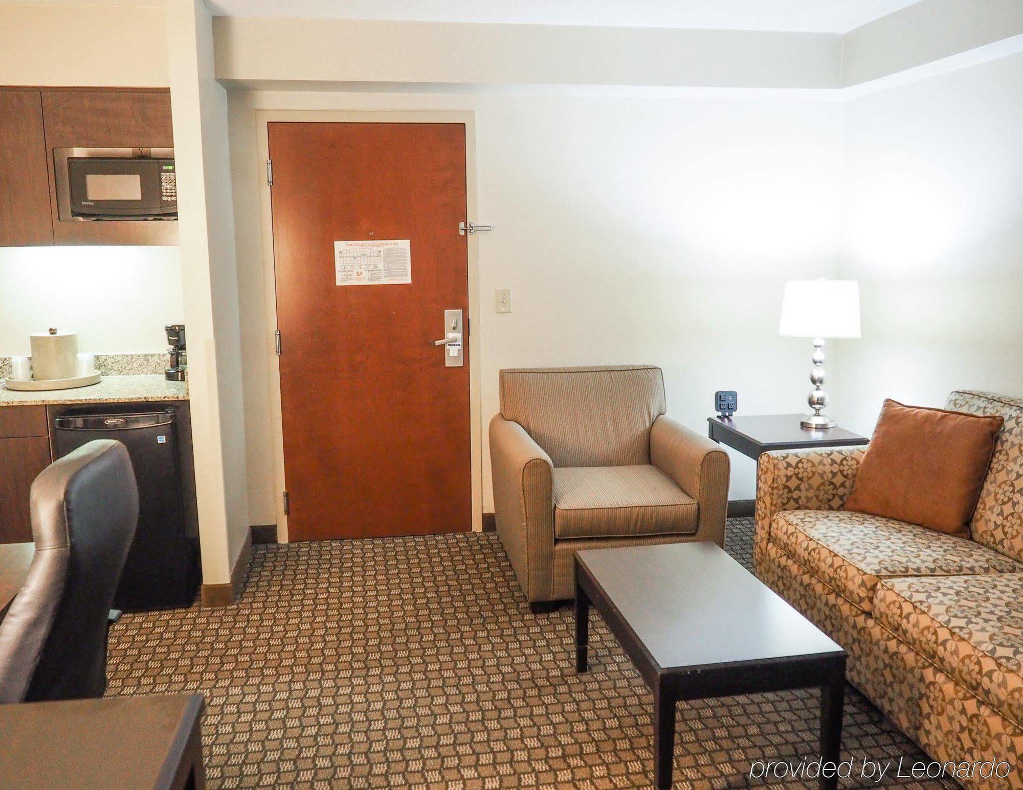 Holiday Inn Express Blacksburg By Ihg מראה חיצוני תמונה
